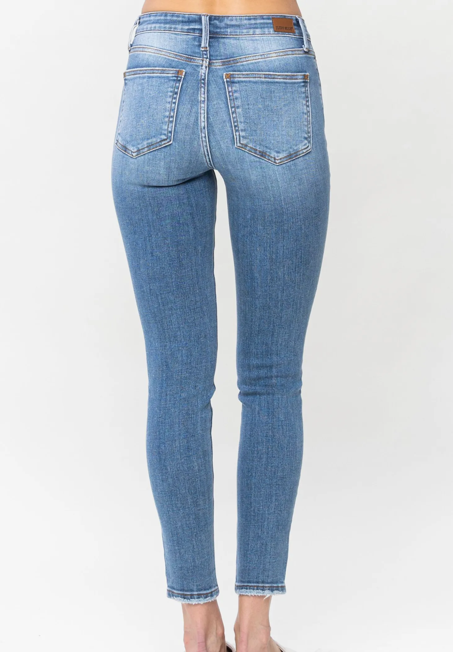 Judy Blue - Mid Rise Vintage Skinny