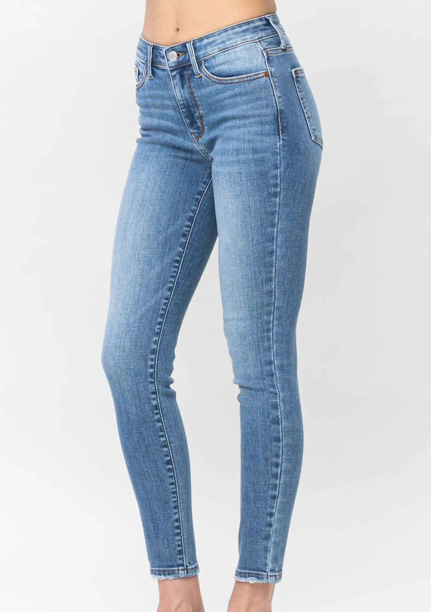 Judy Blue - Mid Rise Vintage Skinny