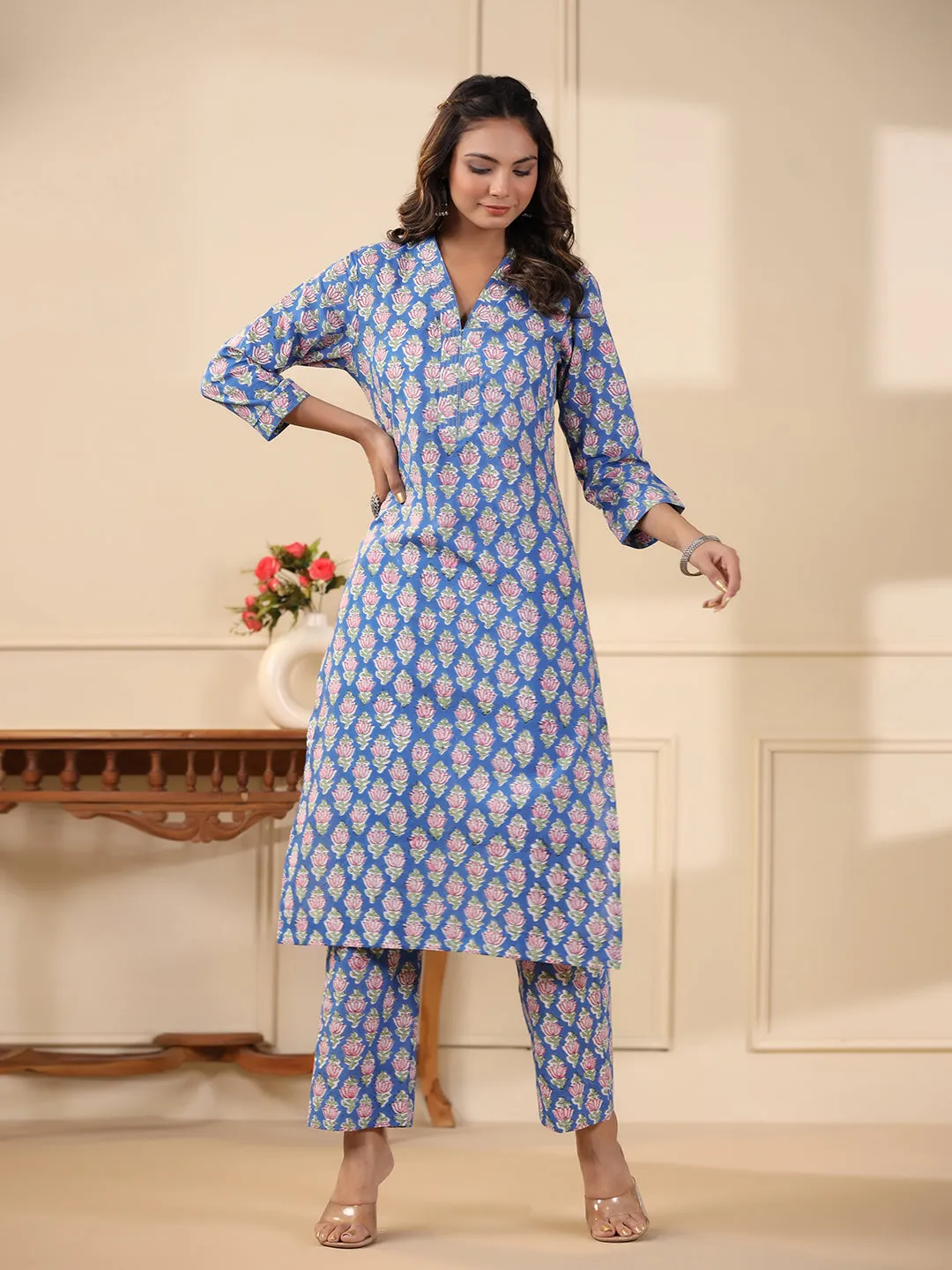 Sadabahaar Blue Butti Handblock Printed Cotton Kurta Pant